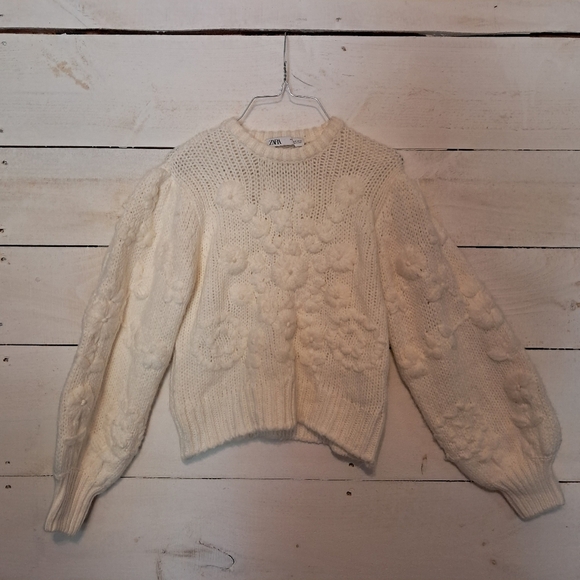 Zara Womens Floral Embroidered Knit Sweater White Puff Sleeves Size Small - Picture 1 of 6